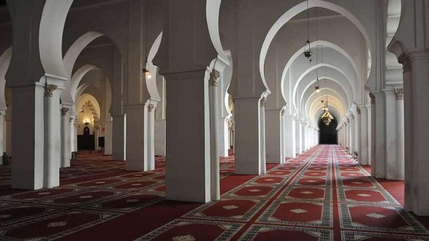 The Speech of Abū ʿAbd Allāh Muḥammad Ibn Muḥammad Ibn Muḥammad al- ʿAbdarī al-Fāsī (Ibn al-Ḥāj) Regarding Shaking Hands After the Prayer