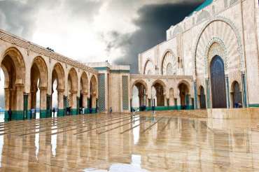 The Warning of Ibn Zamanīn from Sitting with the People of Desires (and Bid’ah)